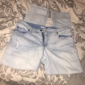 SOLD!!!! BOYFRIEND JEANS ✨